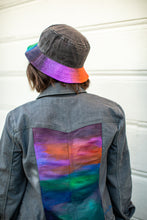 Load image into Gallery viewer, Gradient Bucket Hat