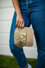 Load image into Gallery viewer, Neutral Daisy Cap