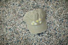 Load image into Gallery viewer, Neutral Daisy Cap