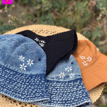 Load image into Gallery viewer, Daisy Bucket Hat